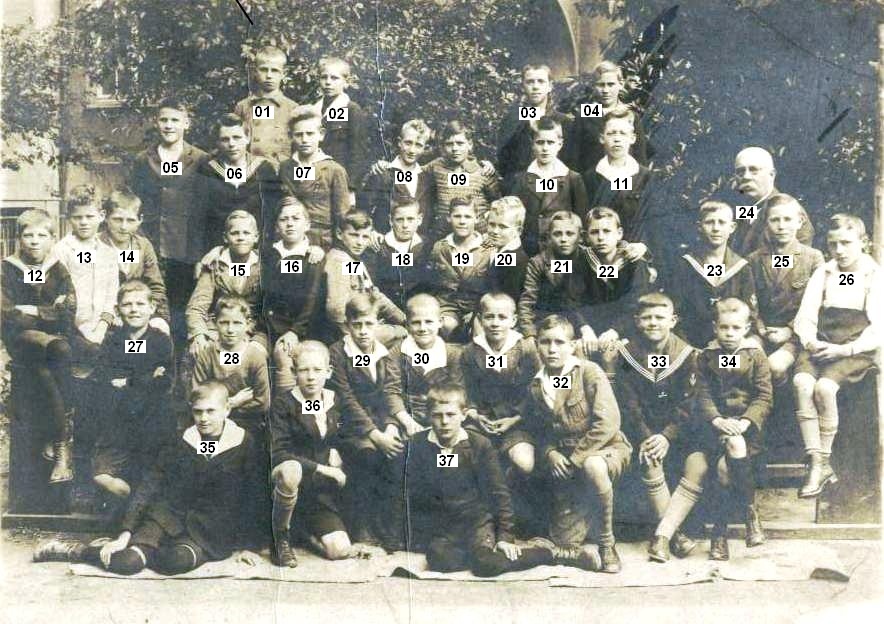1018b Volksschule Anrath Jahrgang 1916-17