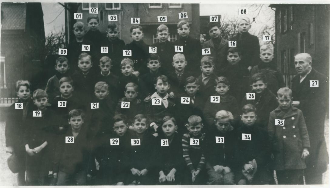 1123b Volksschule Anrath Jahrgang 1937-38