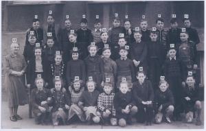 1194b Volksschule Anrath Jahrgang 1942-43