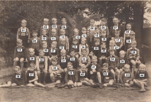 1227b Volksschule Anrath Jahrgang 1944-45