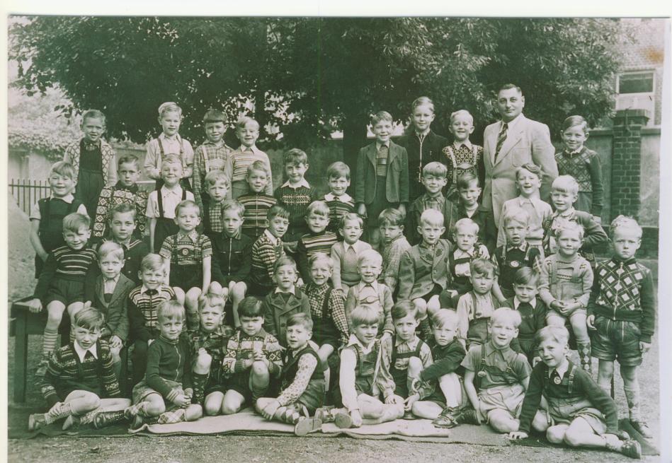 1260a Volksschule Anrath Jahrgang 1946-47
